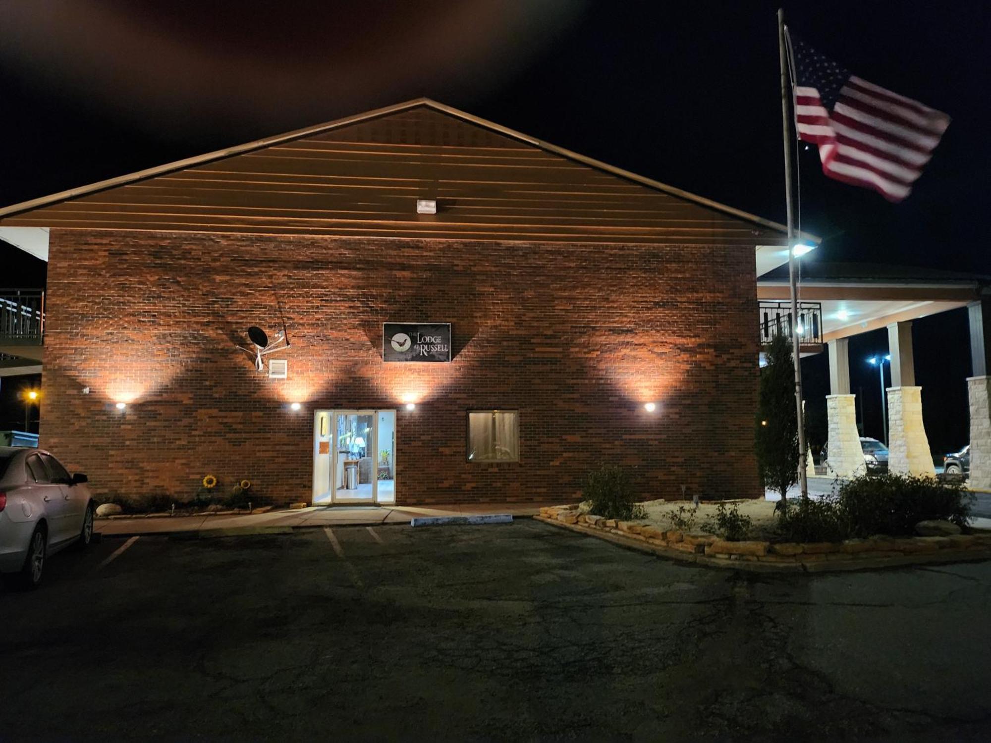 The Lodge At Russell - Russell Inn Εξωτερικό φωτογραφία