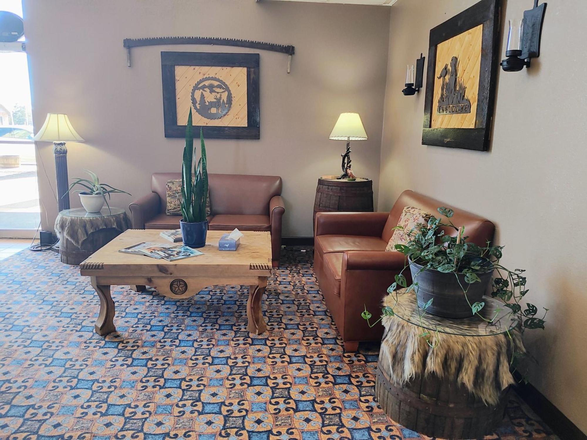 The Lodge At Russell - Russell Inn Εξωτερικό φωτογραφία
