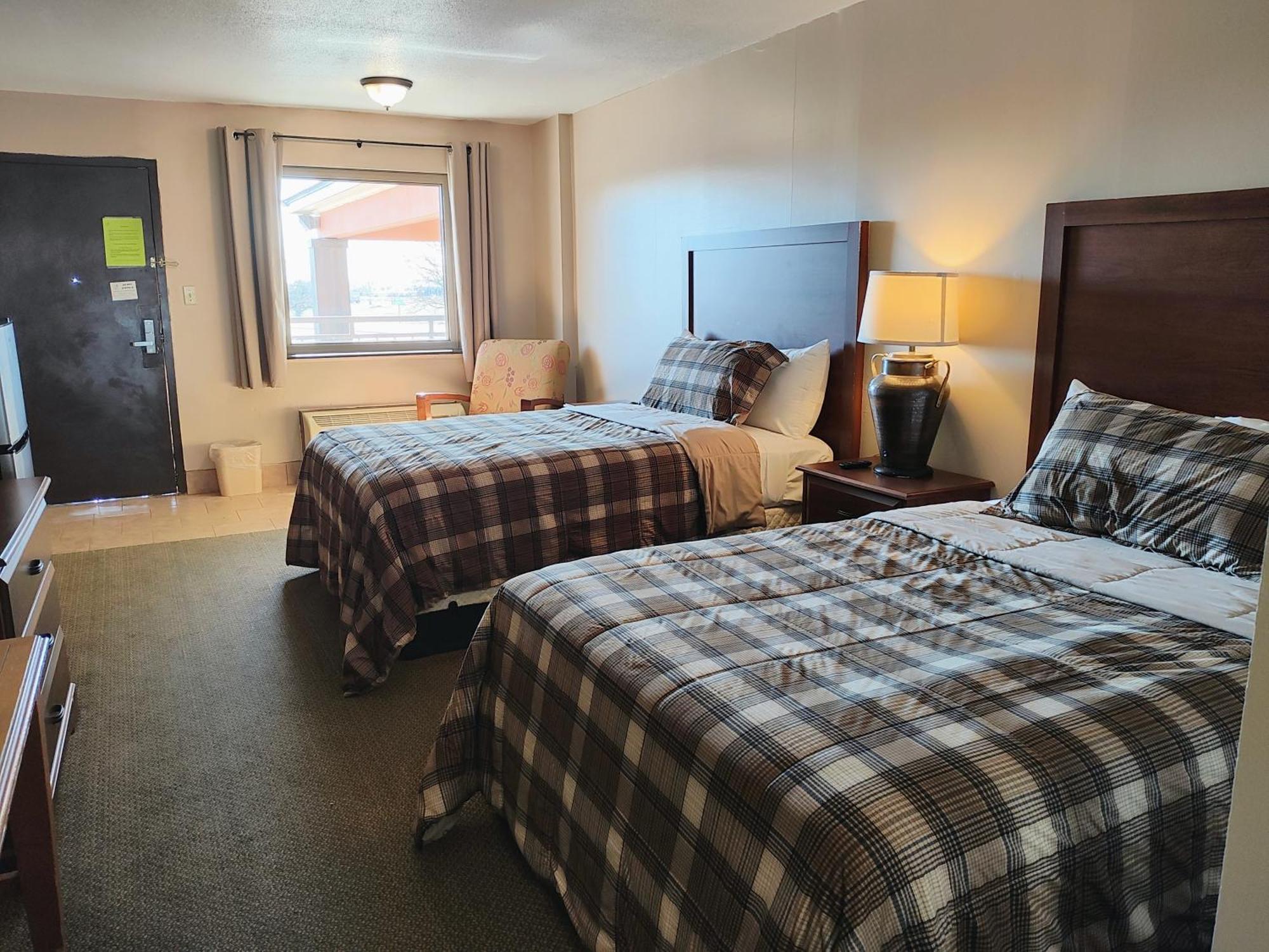 The Lodge At Russell - Russell Inn Δωμάτιο φωτογραφία