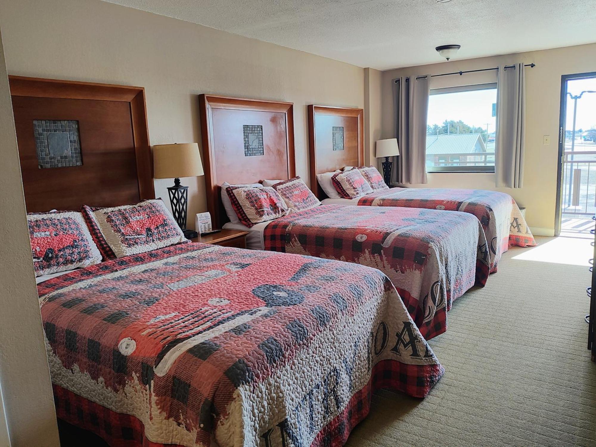 The Lodge At Russell - Russell Inn Δωμάτιο φωτογραφία